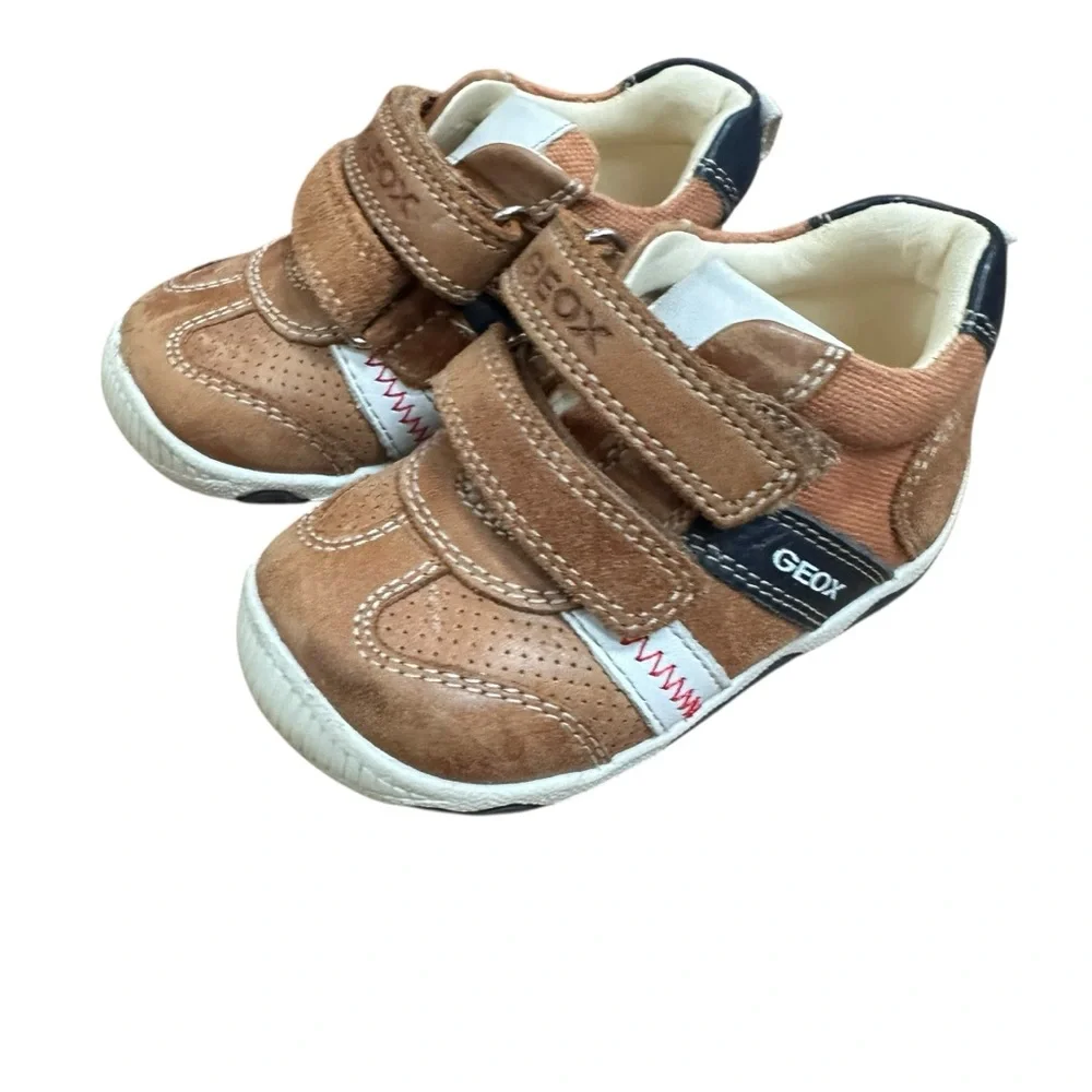Geox Brown Leather baby boy shoes size 20 or 4.5